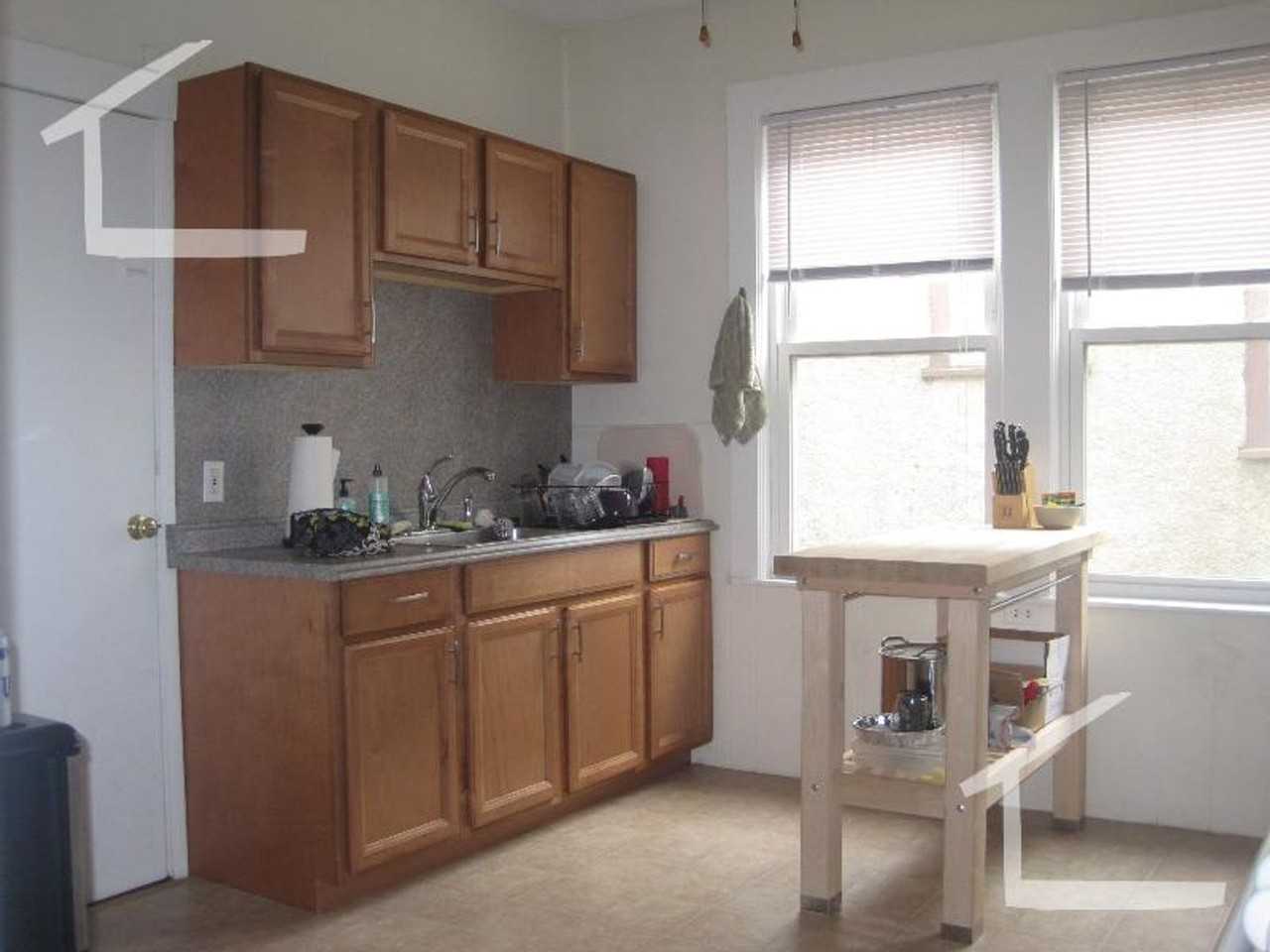 199 Rawson Rd - Photo 7 of 10