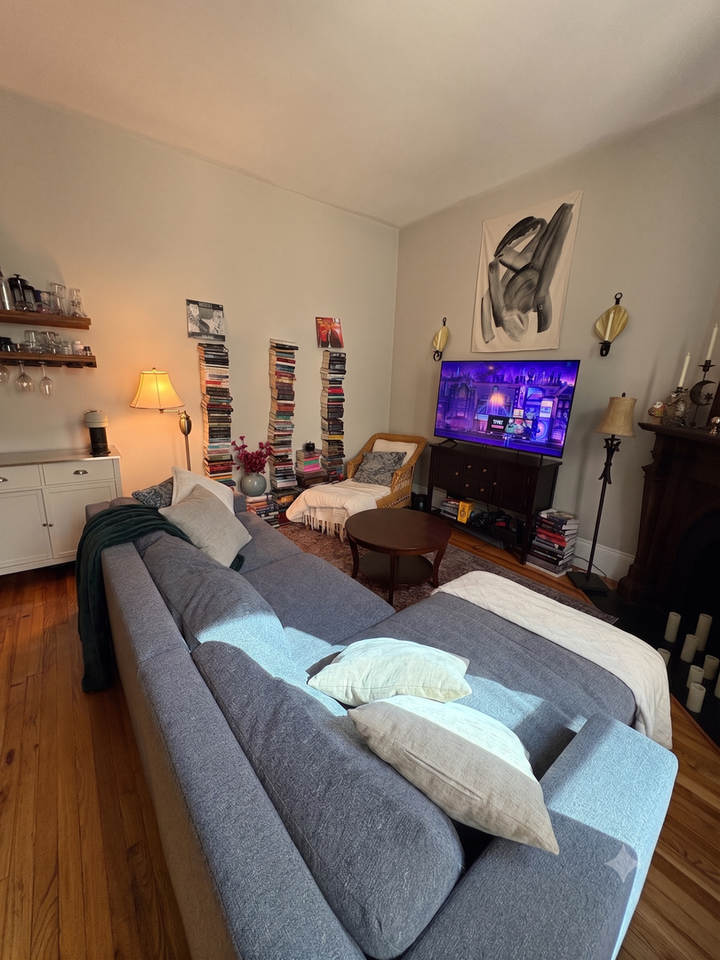 272 Dartmouth St - Photo 3 of 12