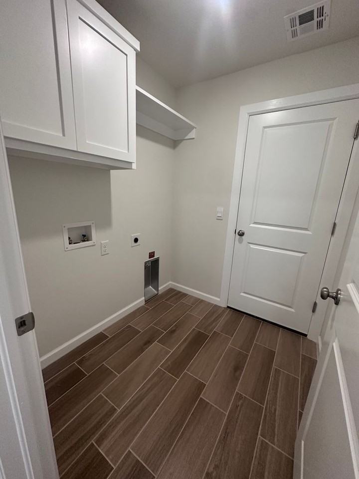 4008 Caraway Ln - Photo 5 of 17