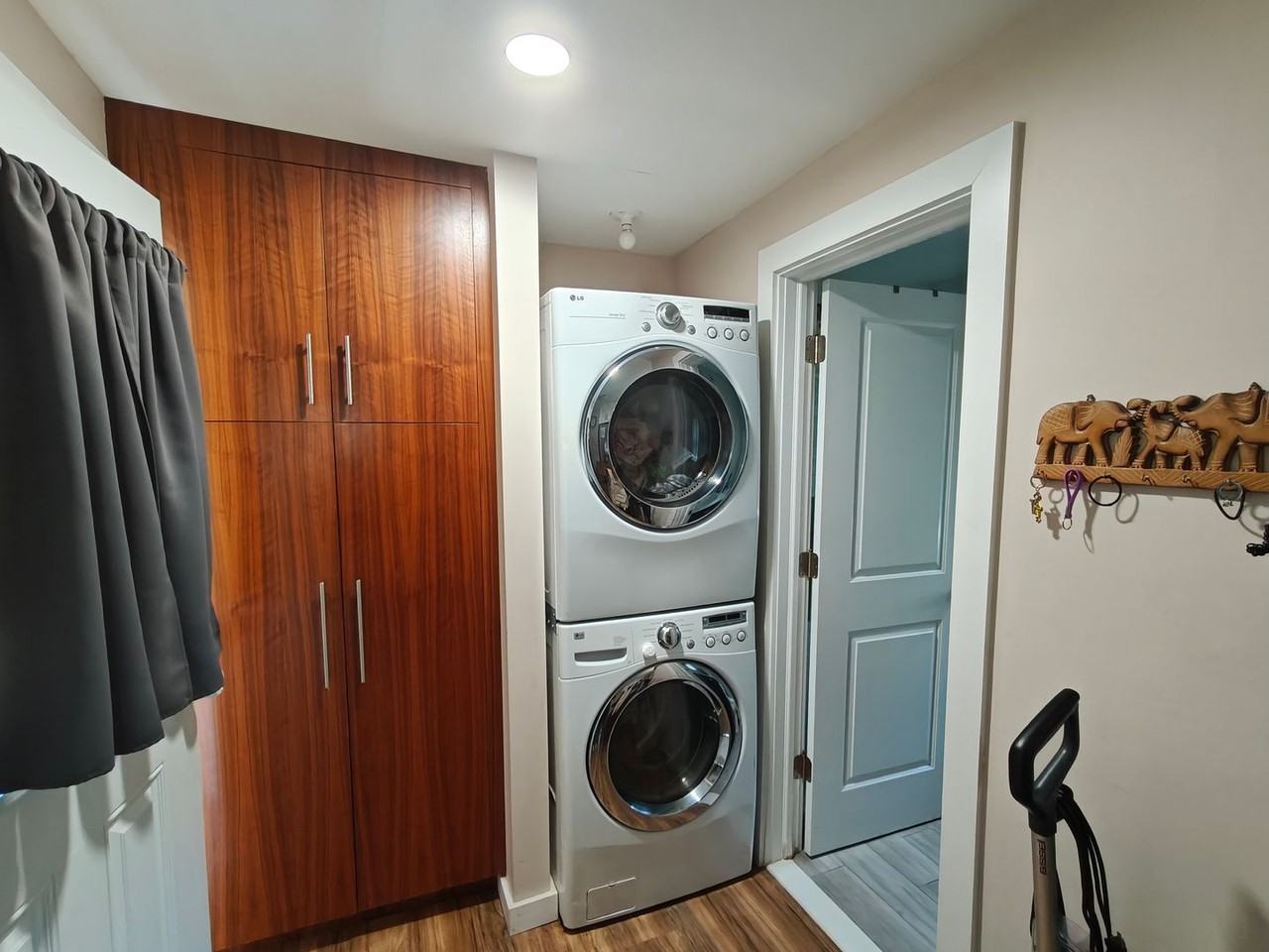 296 Hillside Ave - Photo 4 of 14