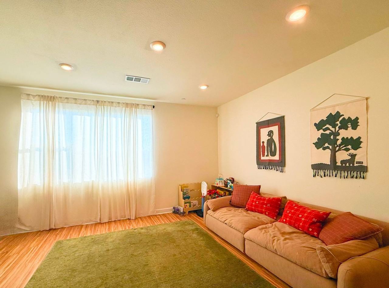1859 Montage Ave - Photo 6 of 11
