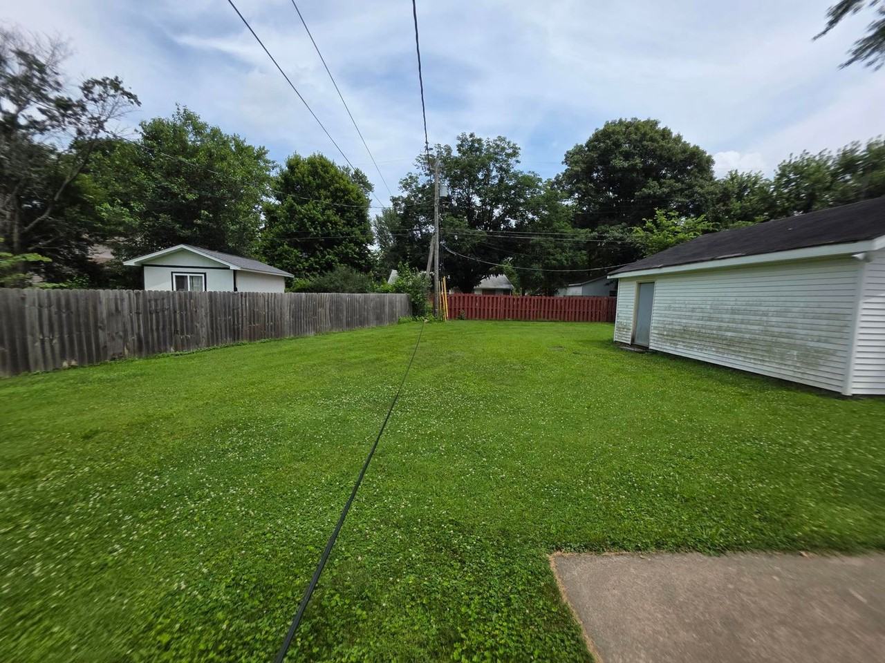 2726 N Salisbury St - Photo 5 of 15