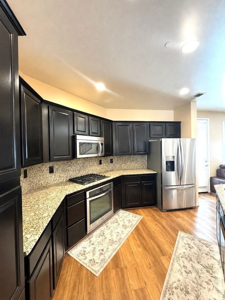 8210 Prentice Hall Dr - Photo 4 of 13