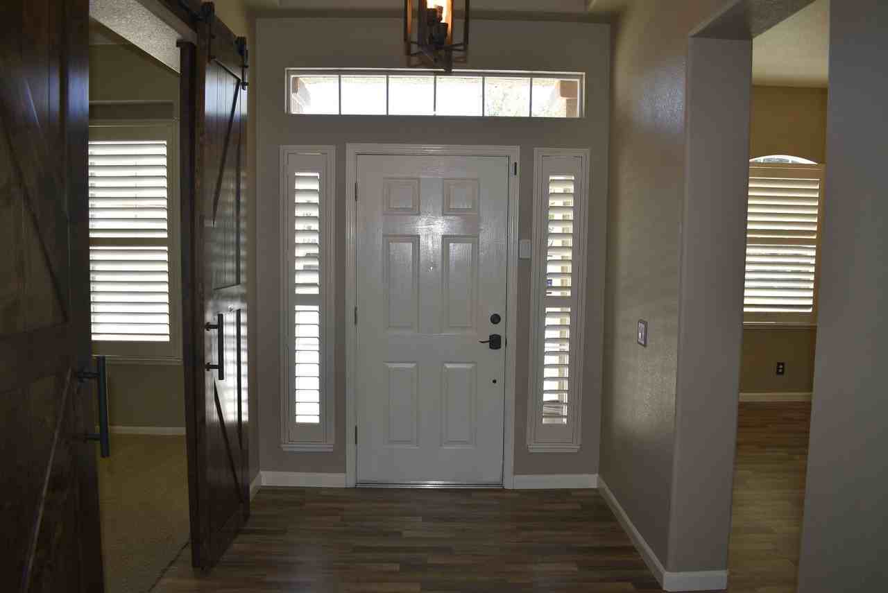 42 Penelope Ct - Photo 2 of 18