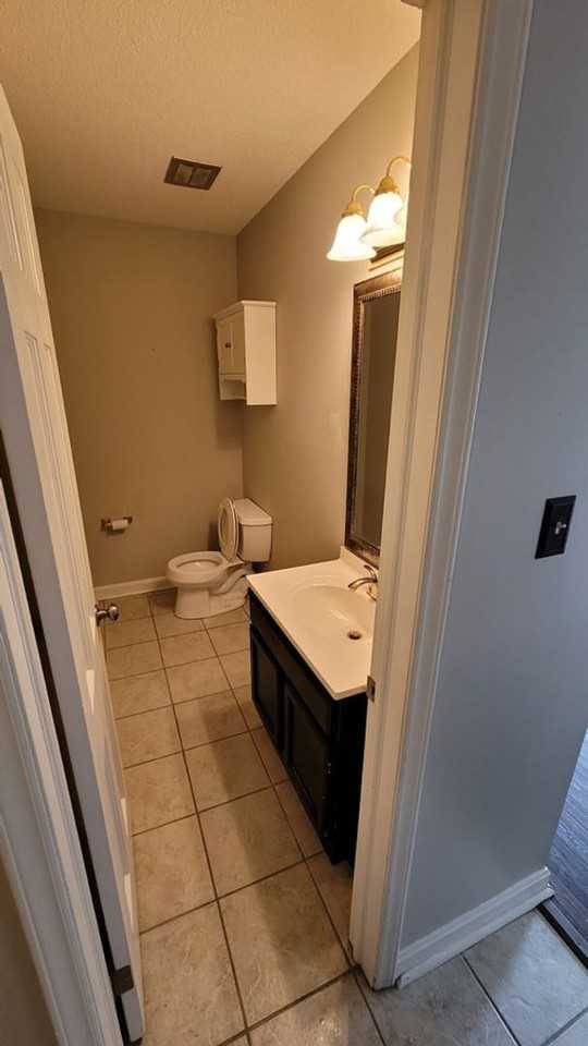 160 17th Street Pl Nw #B1 - Photo 4 of 13