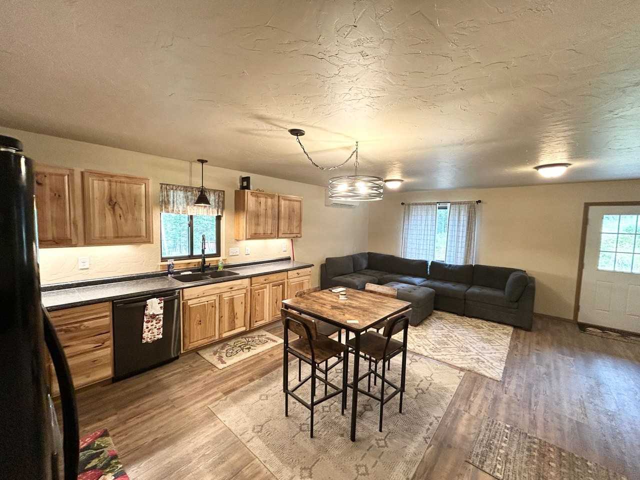 287 Springhill Rd - Photo 3 of 37
