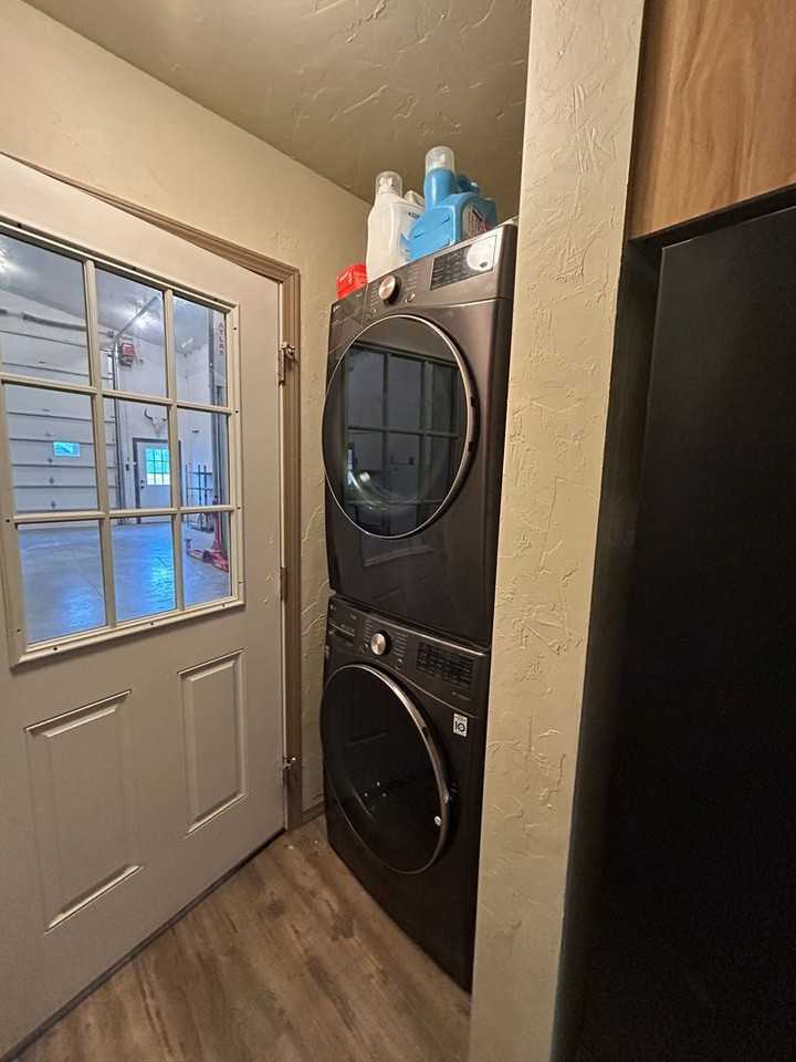 287 Springhill Rd - Photo 5 of 37
