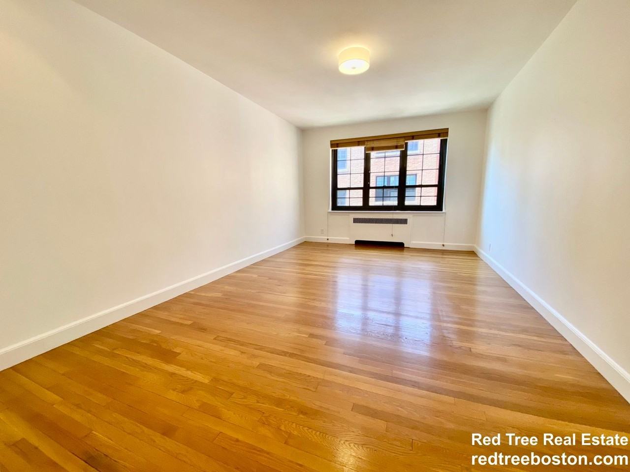 327 Tappan St - Photo 3 of 5