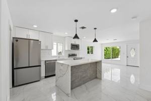 featured image of 537 Nw 2nd Ter