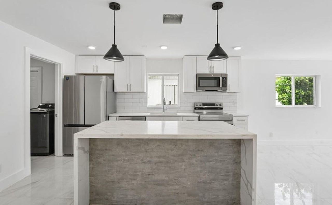 537 Nw 2nd Ter - Photo 2 of 10