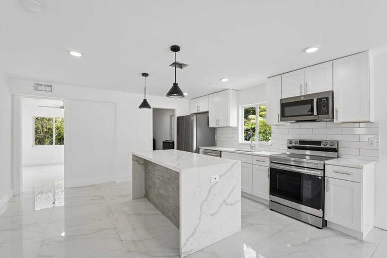 537 Nw 2nd Ter - Photo 4 of 10