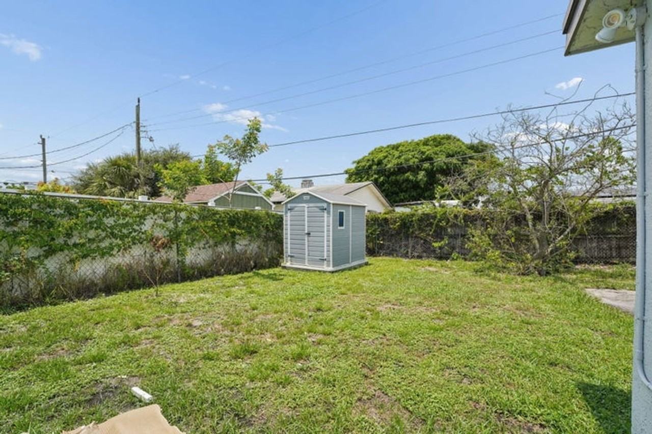 537 Nw 2nd Ter - Photo 7 of 10