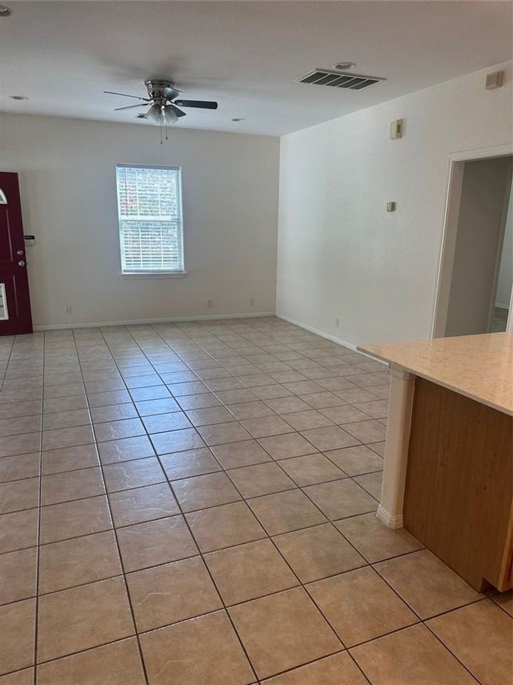 5401 Evans Ave - Photo 2 of 13