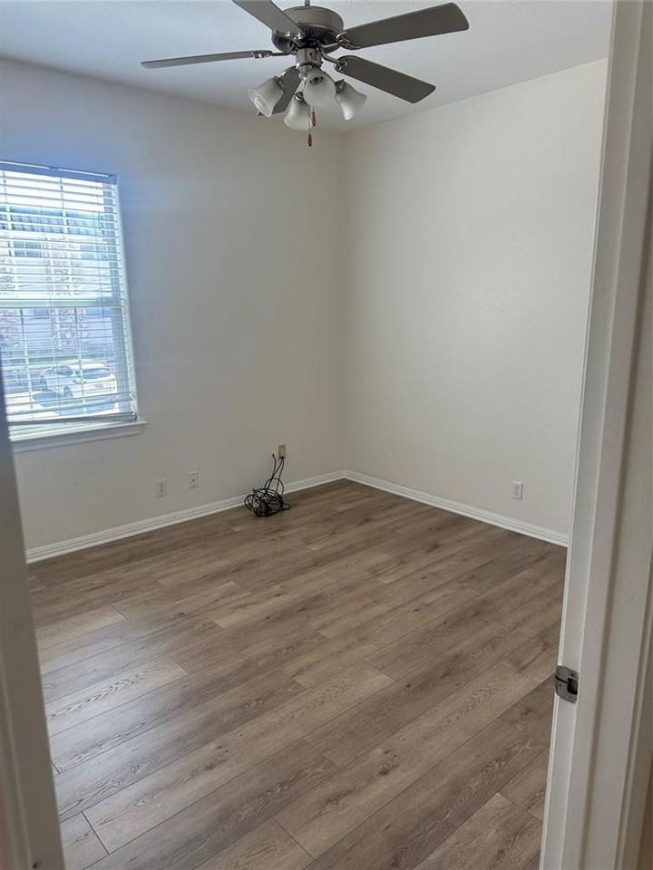 5401 Evans Ave - Photo 6 of 13