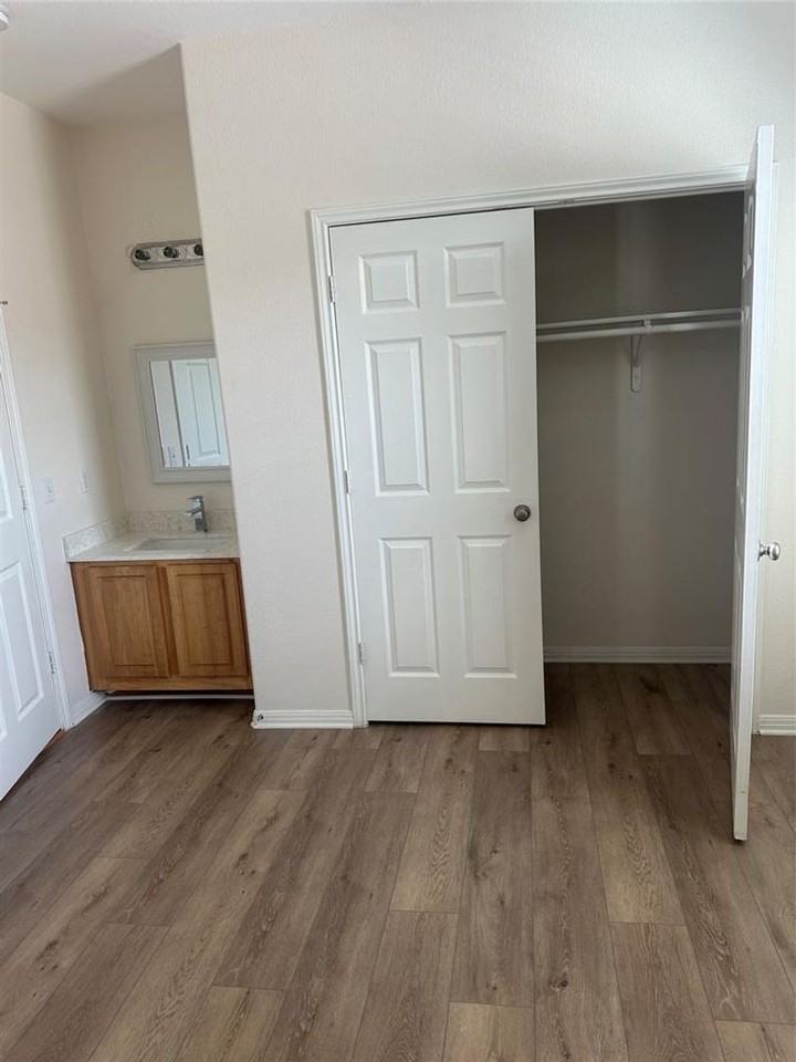 5401 Evans Ave - Photo 7 of 13
