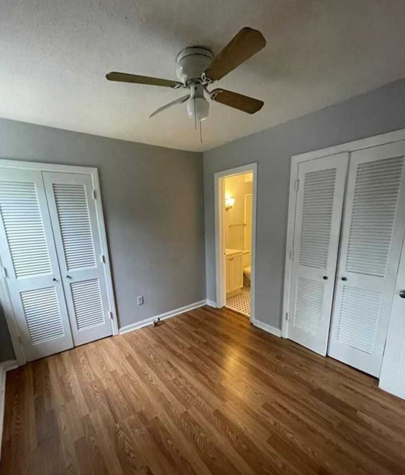 1 Bedroom Condo in Downtown Savannah - Photo 2 of 14