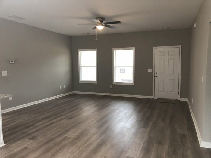 261 Charlotte Cir - Photo 4 of 22
