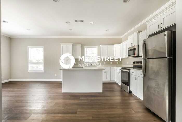1016 S Central Ave - Photo 5 of 19