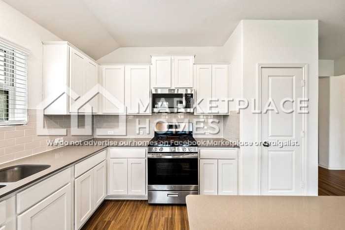 3416 Pauling Loop - Photo 6 of 37
