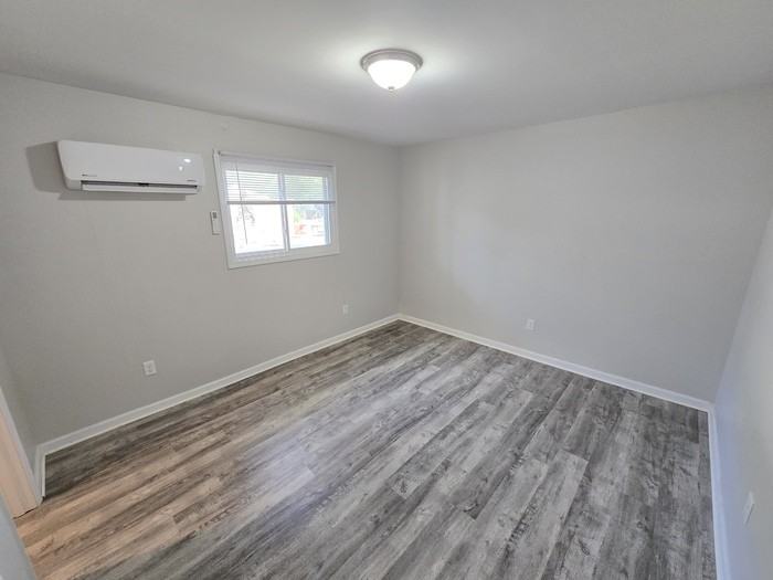 852 Little Bay Ave #1 - Photo 6 of 8