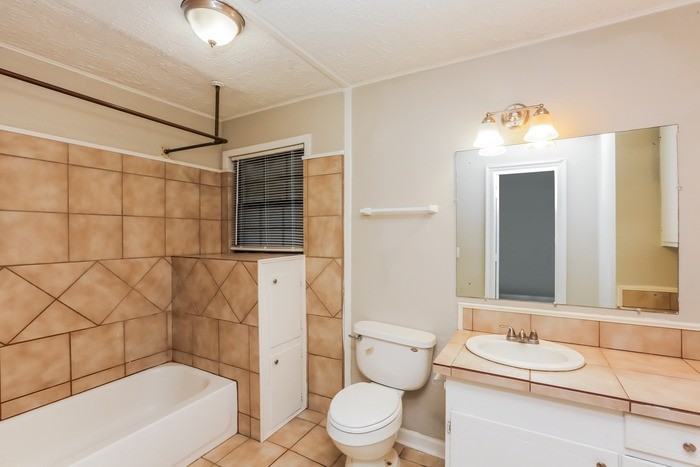 529 Wolcott Cir - Photo 5 of 10