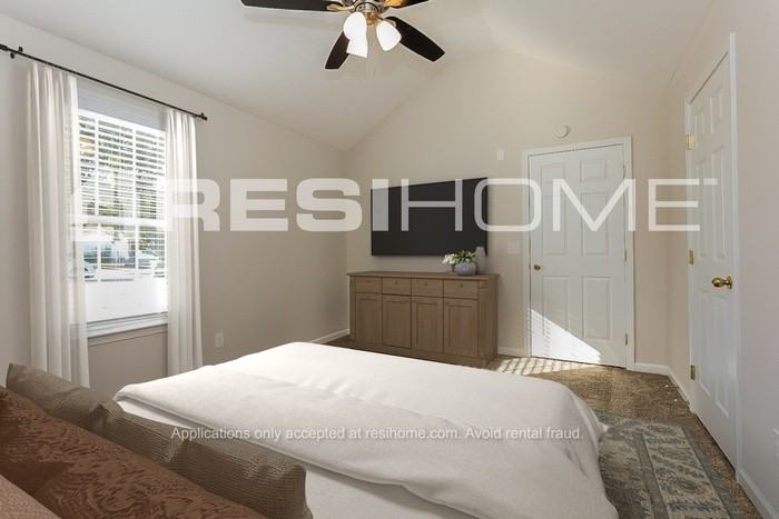 632 Zellwood Dr - Photo 7 of 15