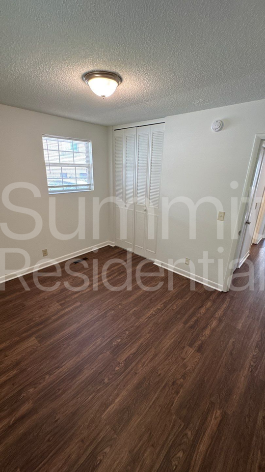 5321 Townes Ct - Photo 6 of 11