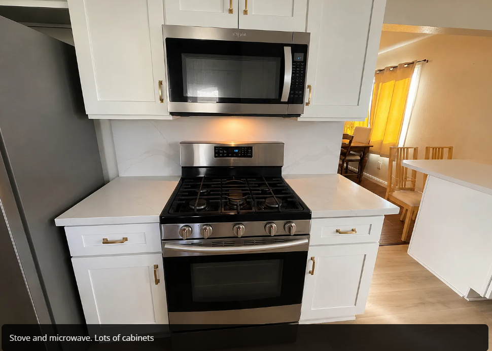 2930 Anna Street - Photo 4 of 10