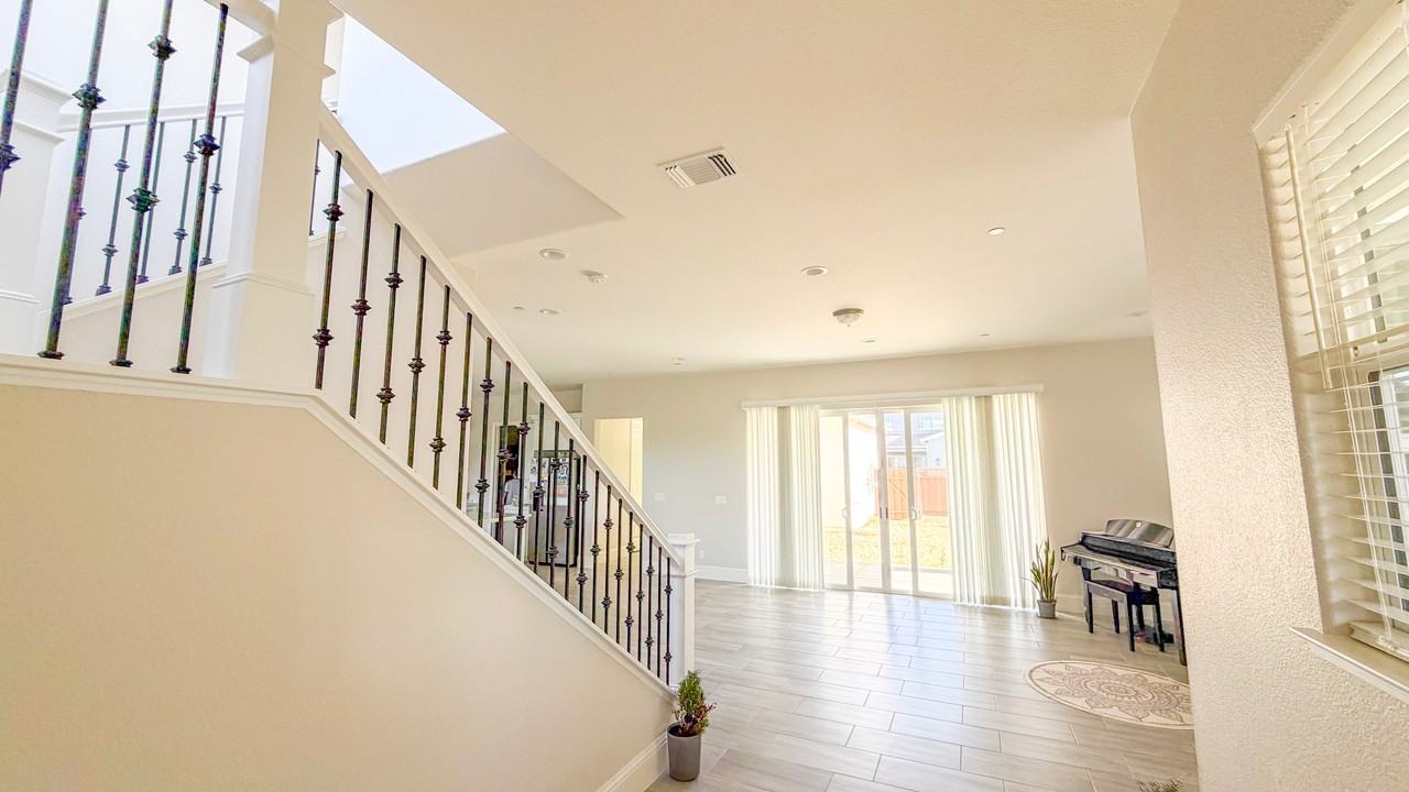 473 Marina Heights Dr #NA - Photo 3 of 8