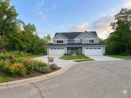 featured image of 226 Russell Ct #226