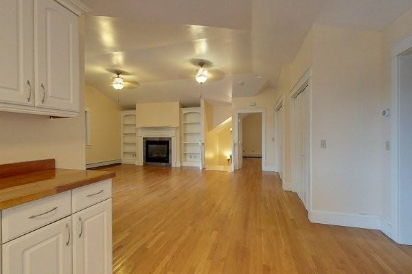 9 Bedlow Ave #4 - Photo 6 of 22