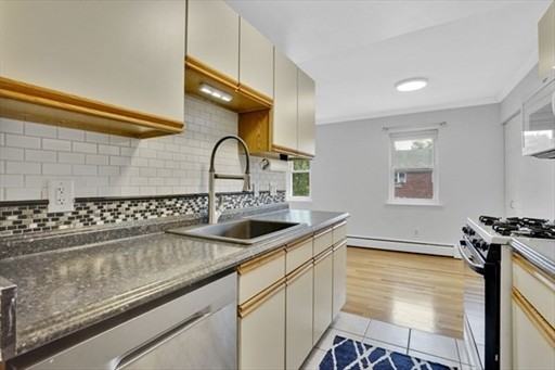 272 Regency Park Dr #272 - Photo 7 of 28