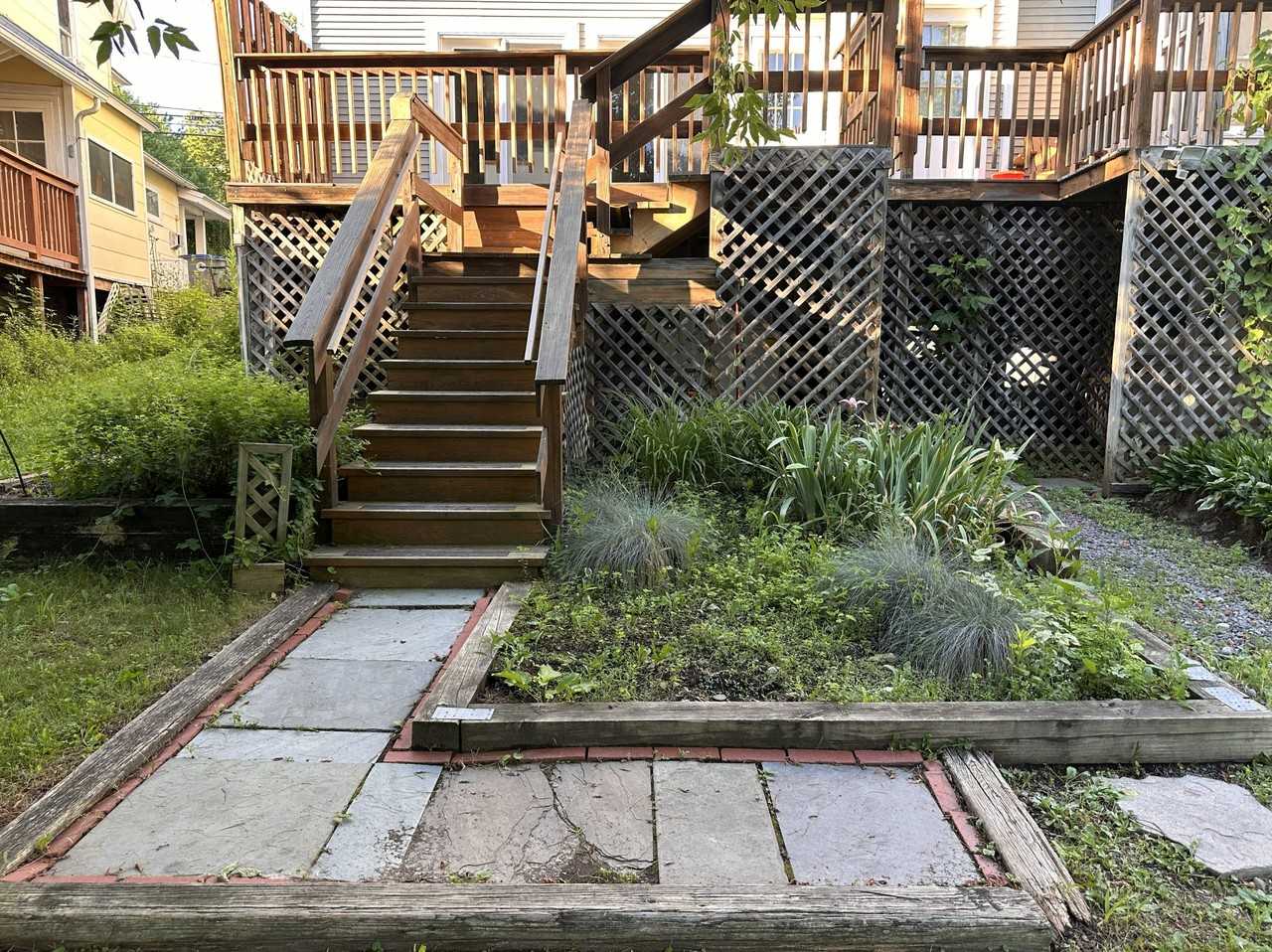 160 Washington St #1 - Photo 2 of 20