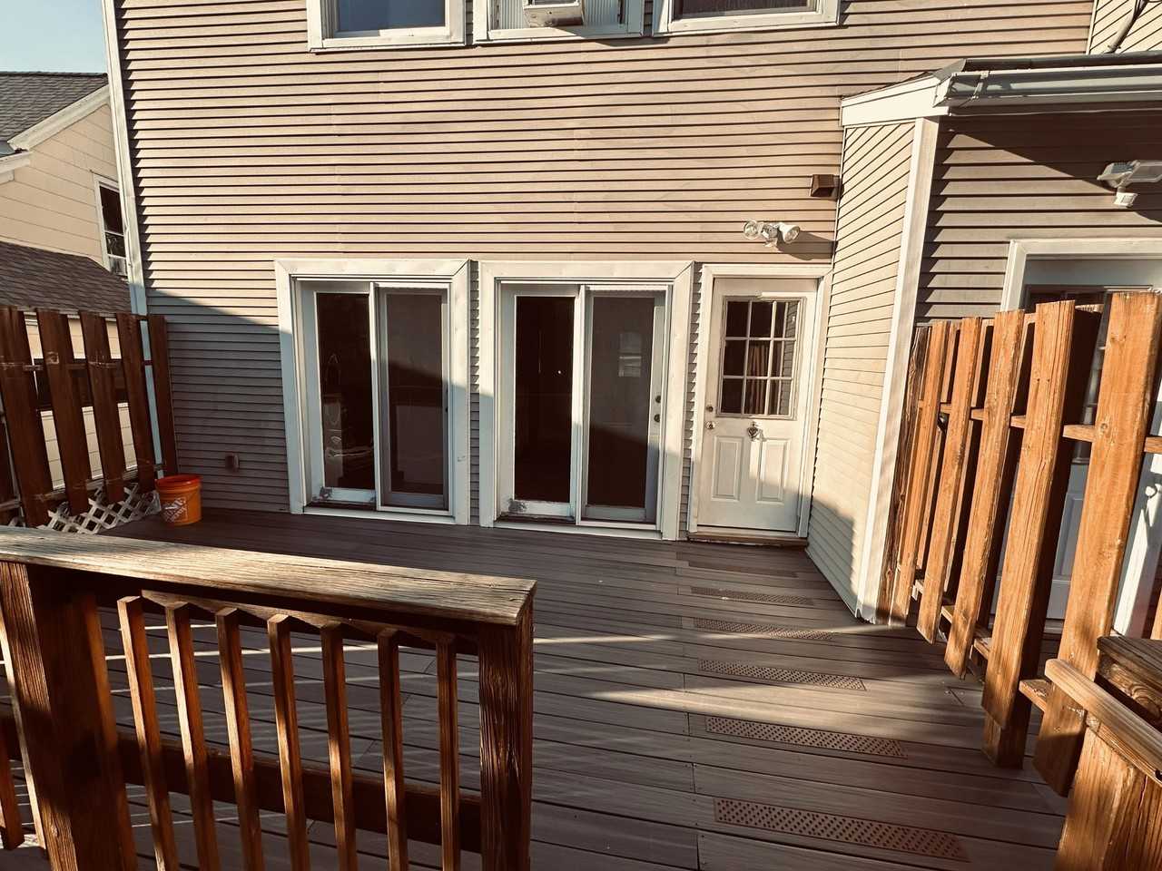 160 Washington St #1 - Photo 3 of 20