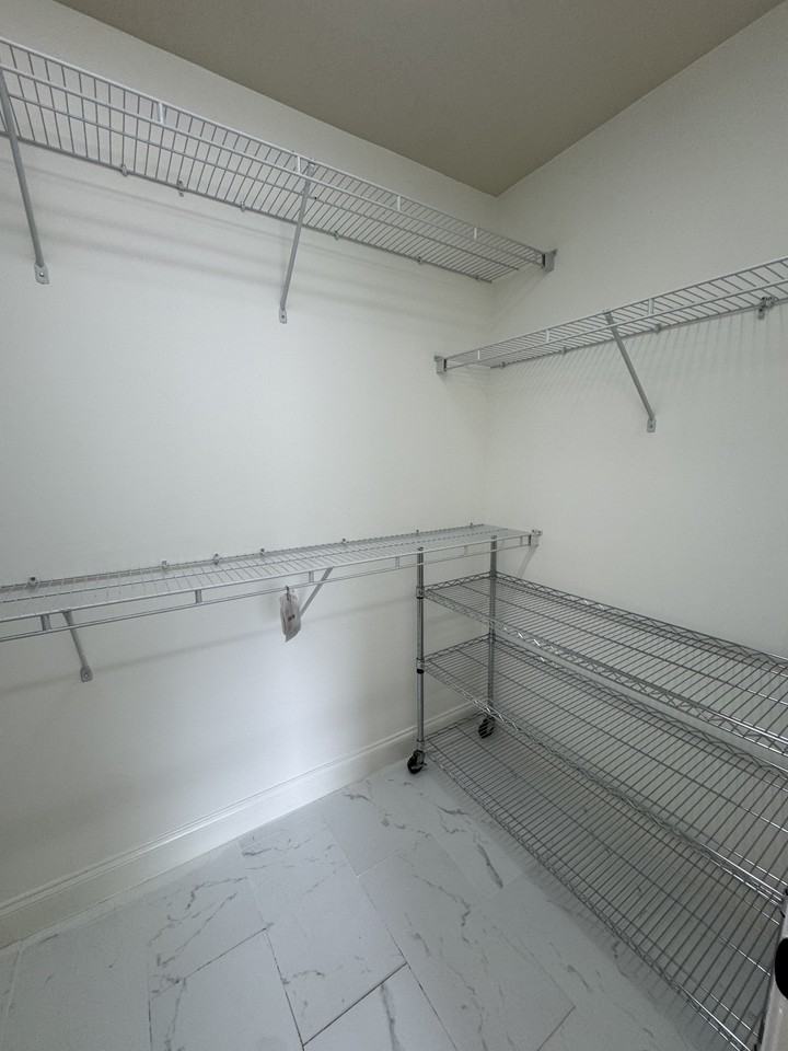 370 16th St Nw #370 - Photo 6 of 28