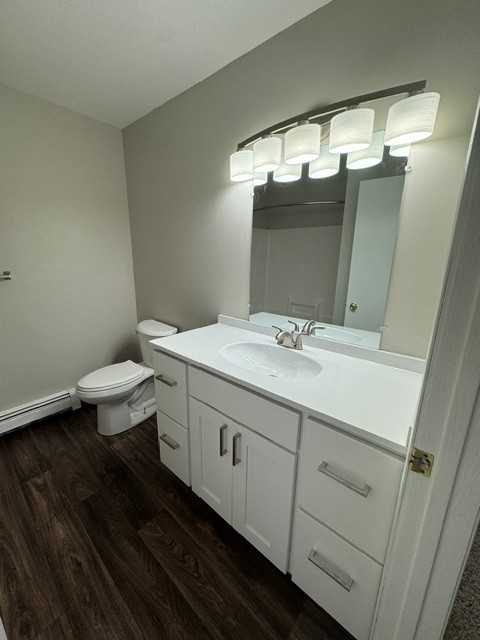 220 Raleigh Ct #220 - Photo 7 of 7