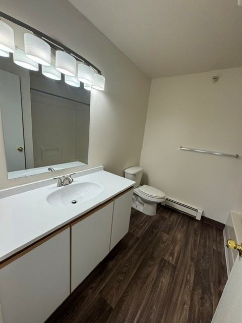210 Raleigh Ct #210 - Photo 3 of 9