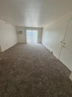 featured image of 411 Raleigh Ct #411