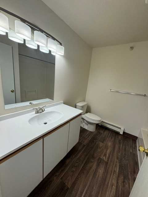 309 Raleigh Ct #309 - Photo 2 of 9