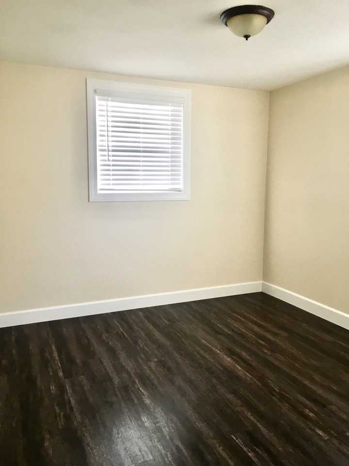 2225 2nd Ave N #2225-1-2 - Photo 7 of 12