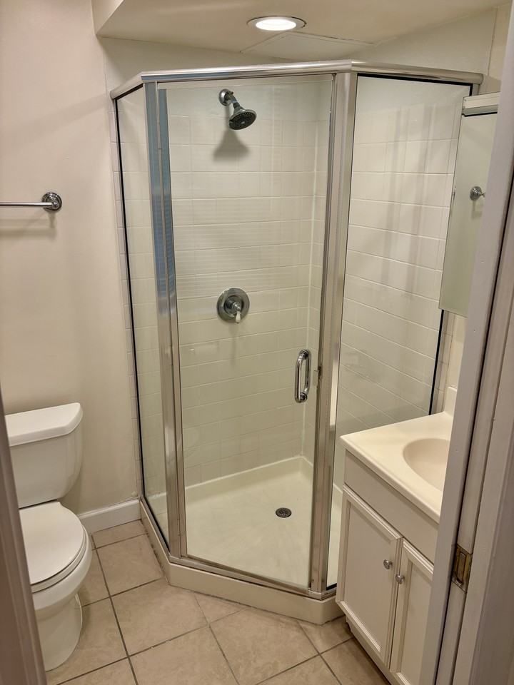 6658 W Devon Ave #NA - Photo 6 of 10