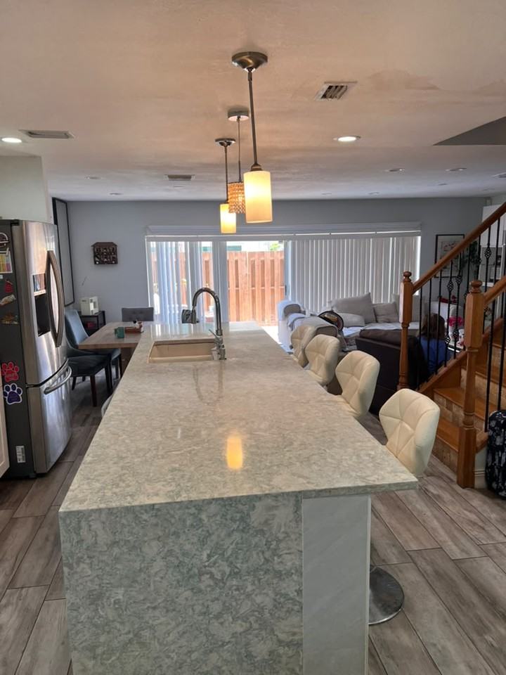 8249 Nw 9th St #5 - Photo 5 of 11