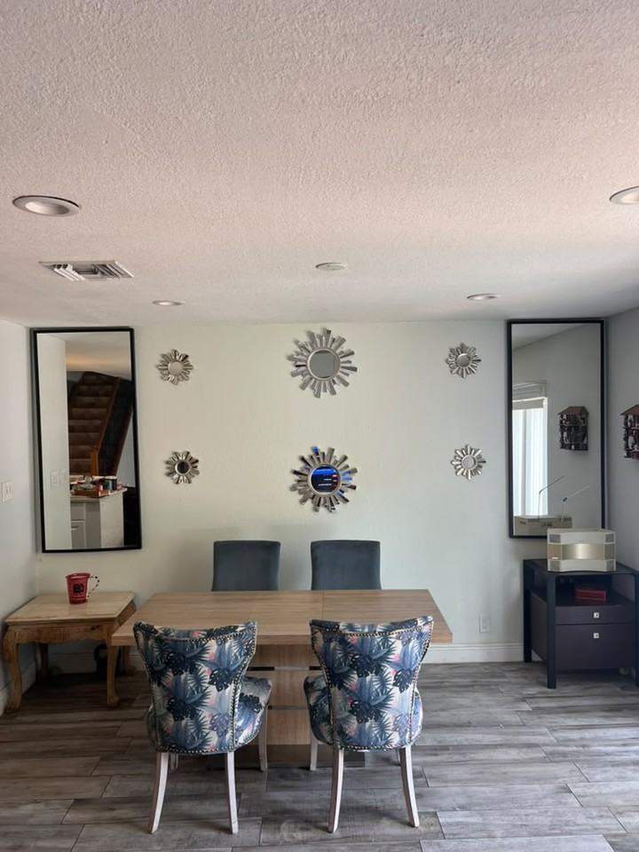 8249 Nw 9th St #5 - Photo 6 of 11
