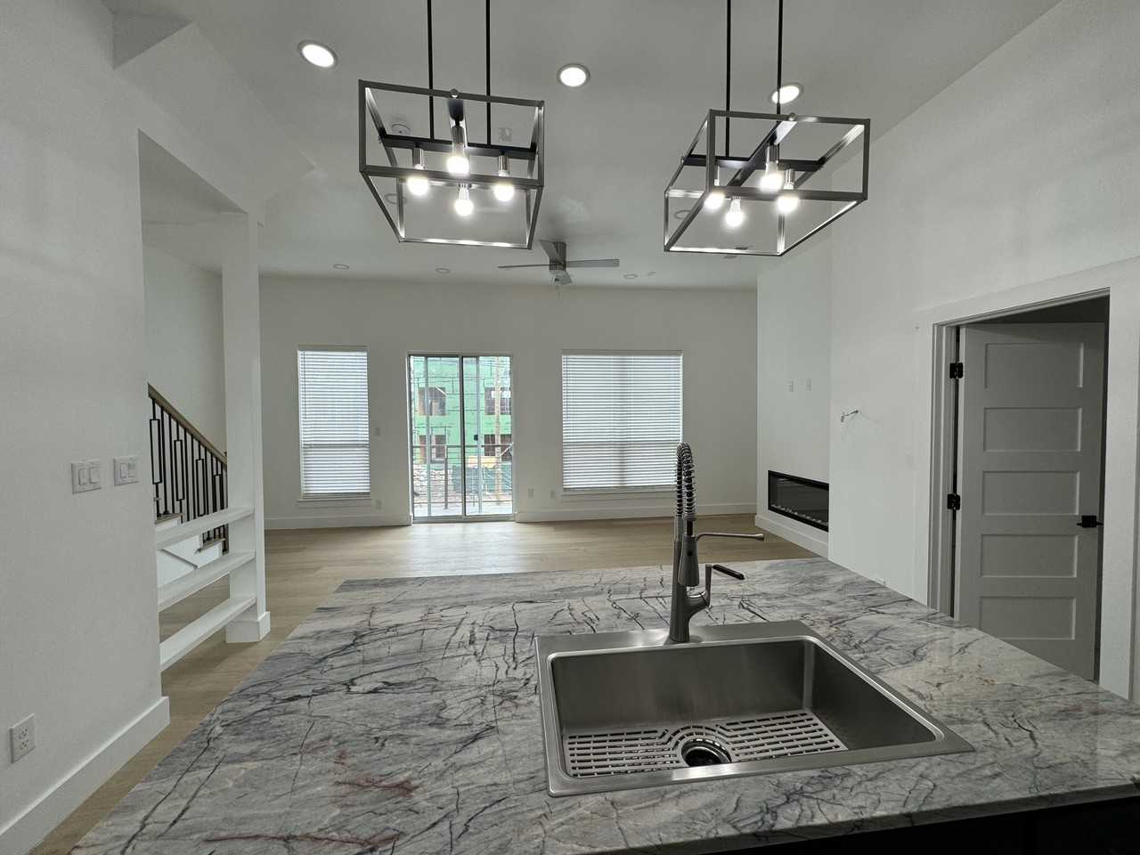2349 N Carroll Ave #NA - Photo 6 of 15