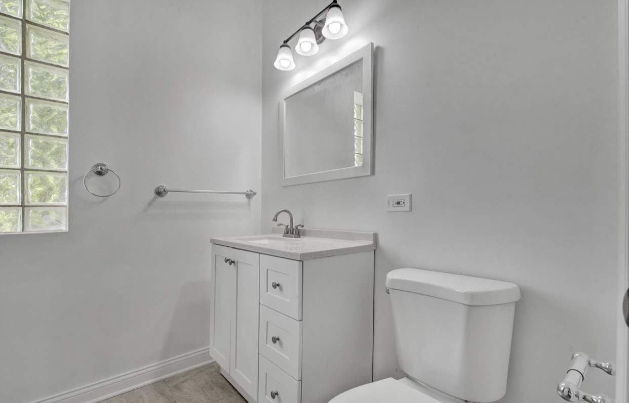 7136 S Michigan Ave #2 - Photo 5 of 11