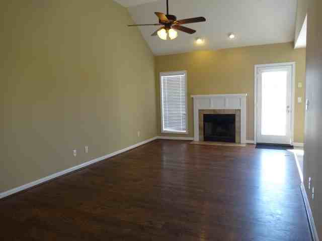 3875 Benjamin Dr - Photo 3 of 19