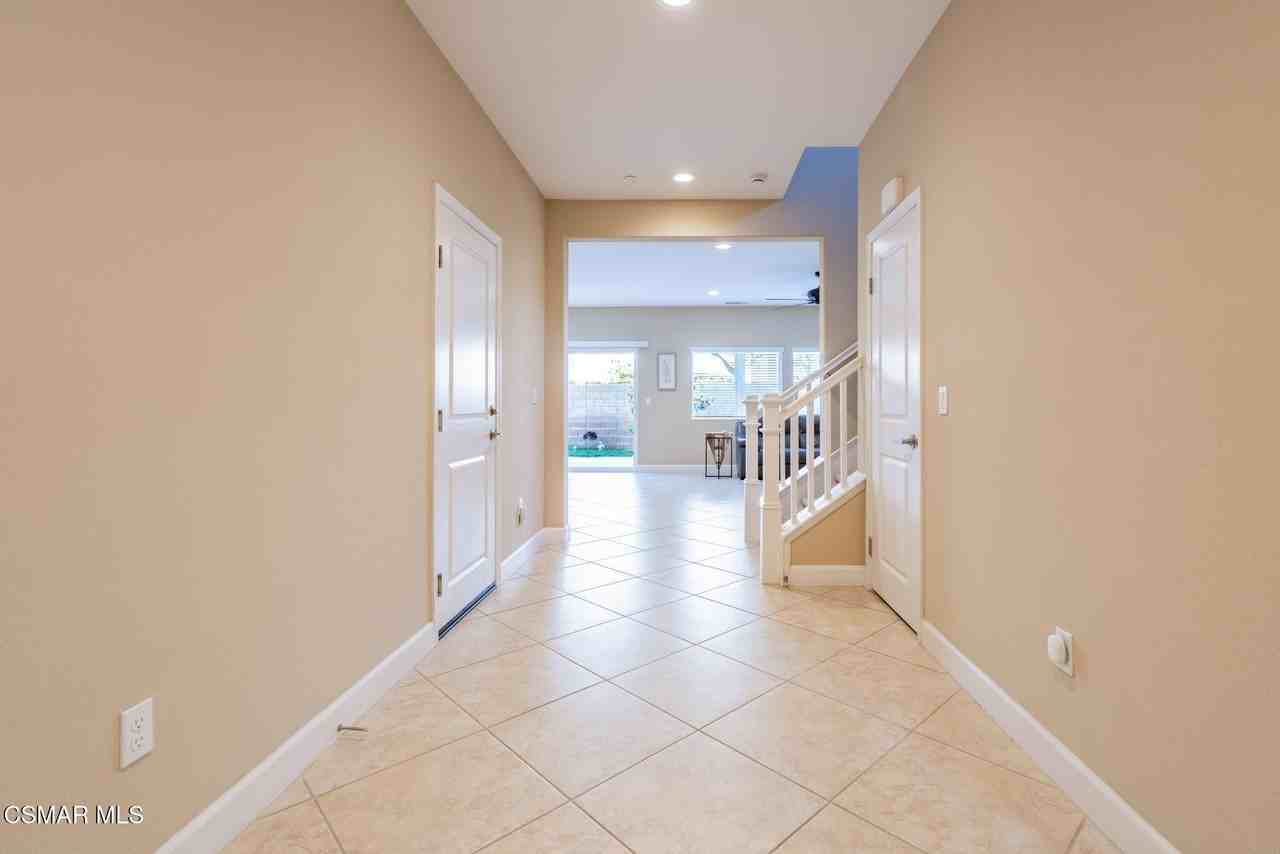 7116 Baneberry Ave #NA - Photo 4 of 34