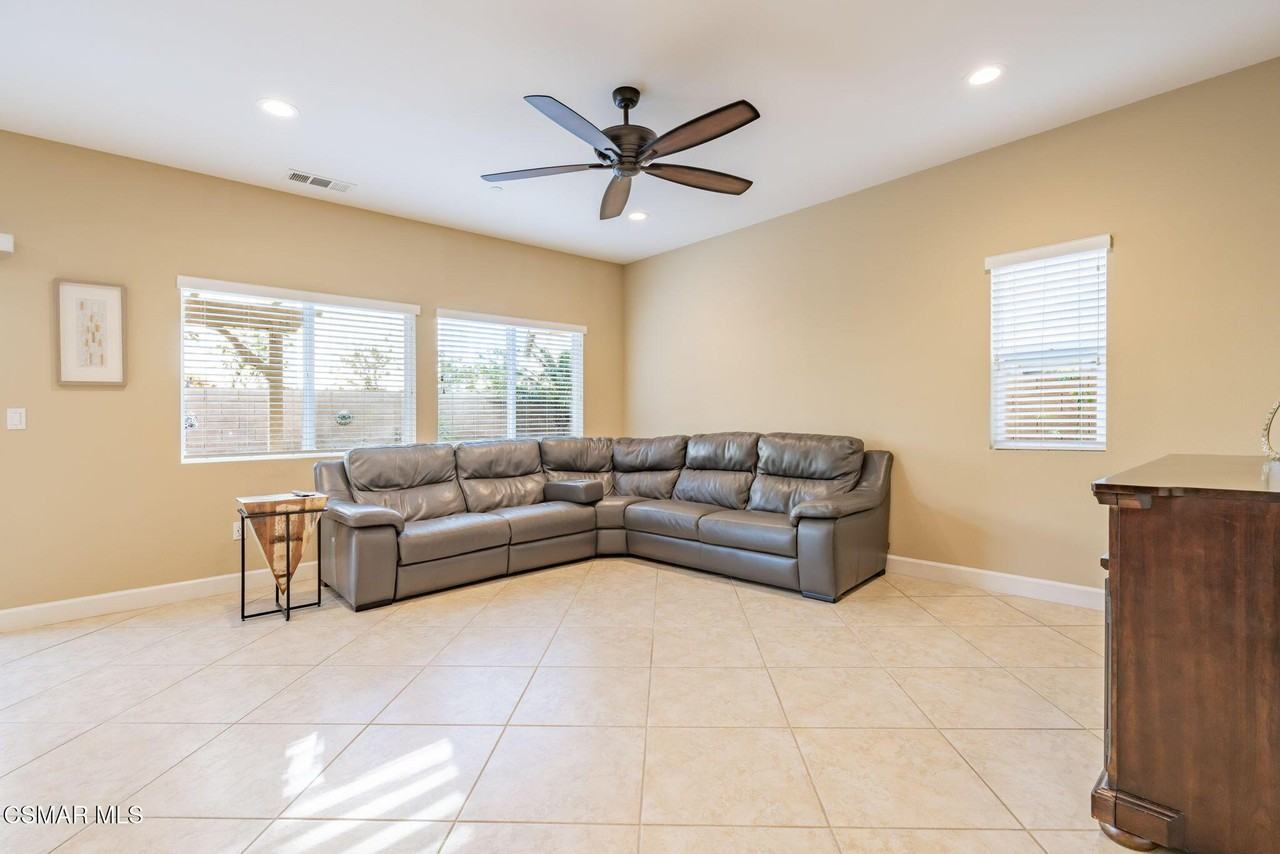 7116 Baneberry Ave #NA - Photo 7 of 34