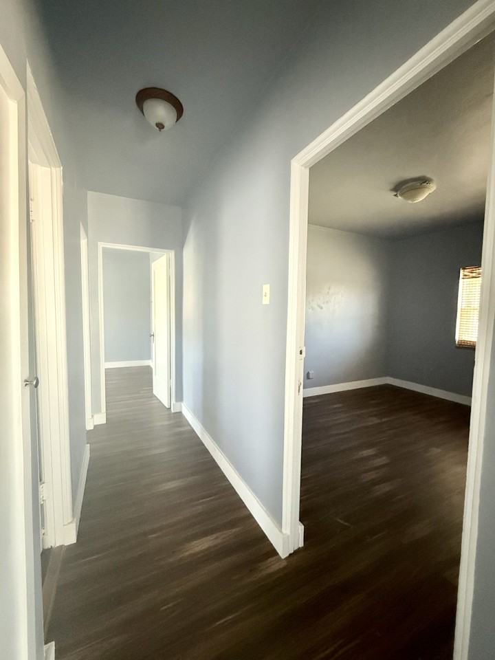 236 Chestnut St #NA - Photo 4 of 8