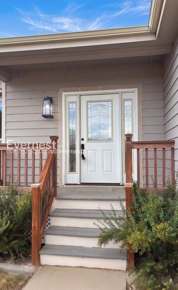 250 Opal Ct - Photo 3 of 34